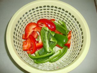 【辣椒炒牛肉】-----我家宝贝的最爱的做法步骤：5