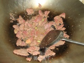 【辣椒炒牛肉】-----我家宝贝的最爱的做法步骤：7