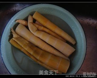 家常腌笃鲜的做法步骤：1