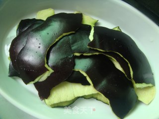 酥炸茄子皮的做法步骤：2