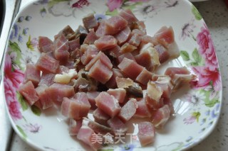杂蔬炒咸肉的做法步骤：2