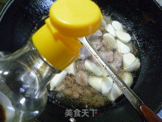 排骨茭白烧花生米的做法步骤：11