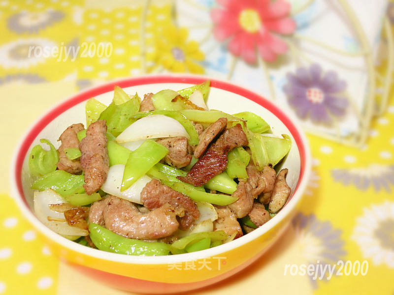 香蕉辣椒炒肉片--家常菜的做法