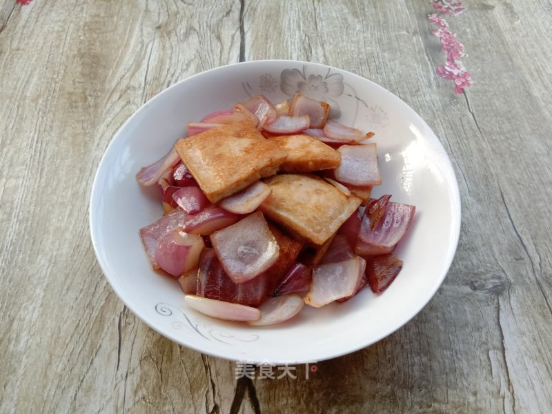 洋葱炒豆腐的做法
