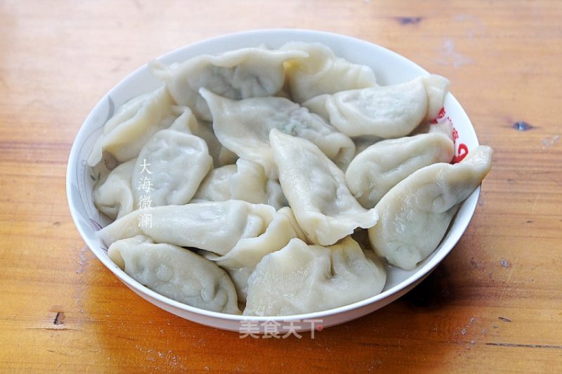 芹菜猪肉馅水饺的做法