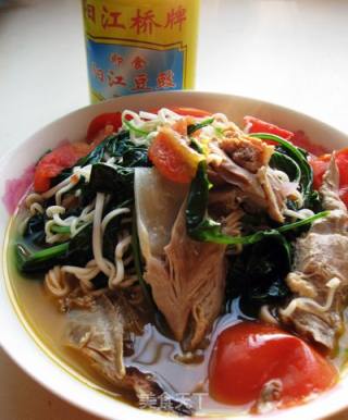 夏日滋阴极品 --- 鸭肉椒叶面的做法步骤：10