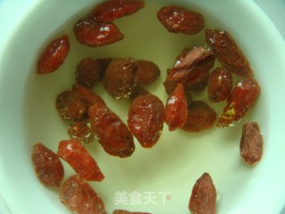益智补脑菜~~韭菜炒核桃仁的做法步骤：3