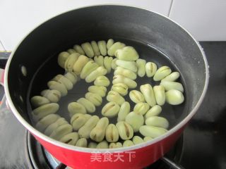 奶香翠绿蚕豆糕的做法步骤：7