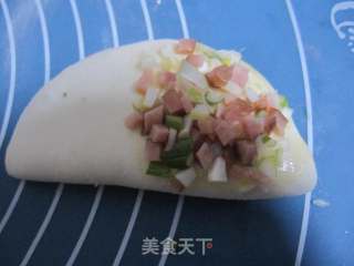 猪蹄小花卷的做法步骤：11