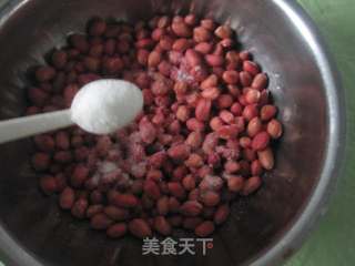 咸味花生米的做法步骤：2