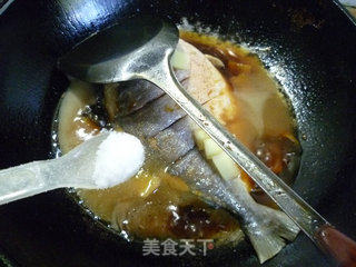 糖醋金鲳鱼的做法步骤：11