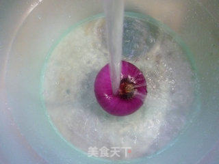 洋葱炒蚕豆的做法步骤：4