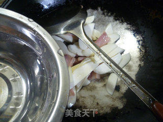 茭白风干肉炒荷兰豆的做法步骤：11