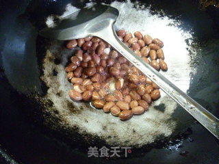 花生米炒油豆角的做法步骤：10