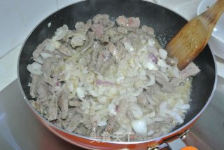 Beef Stroganoff (沙拉酱牛肉)的做法步骤：10