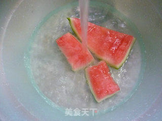 茭白鸡蛋炒西瓜皮的做法步骤：5