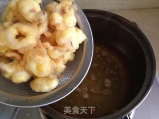 酥炸鱿鱼圈的做法步骤：10