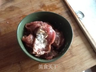 香煎牛肉的做法步骤：4