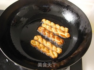 酥香小麻花的做法步骤：7