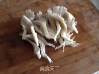 椒盐蘑菇的做法步骤：1