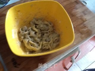 椒盐蘑菇的做法步骤：3