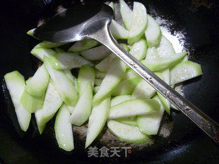 紫菜小海蜒炒夜开花的做法步骤：4