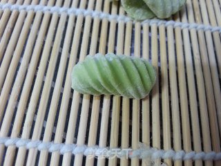吸引小盆友的美食--翡翠蝴蝶面&螺旋面的做法步骤：17