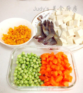 Judy's 自制蟹黄豆腐的做法步骤：1