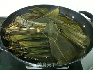 端午粽飘香 ---- 五香咸肉粽的做法步骤：1