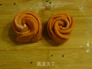 枸杞花朵馒头的做法步骤：8