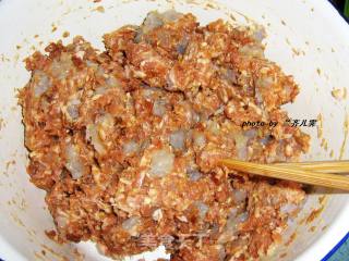 鲜美的三鲜馅水饺的做法步骤：4