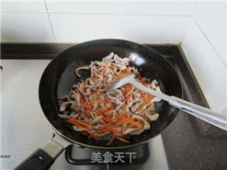 榨菜炒肉丝的做法步骤：8