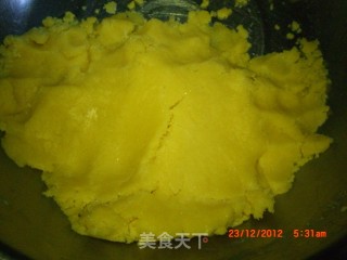 蛋黄樱桃奶酥的做法步骤：10