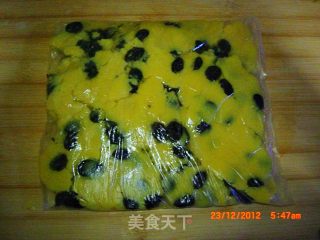 蛋黄樱桃奶酥的做法步骤：12