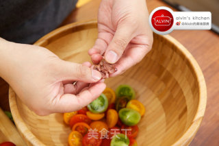 番茄沙拉的做法步骤：3