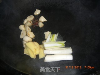 红烧排骨的做法步骤：1