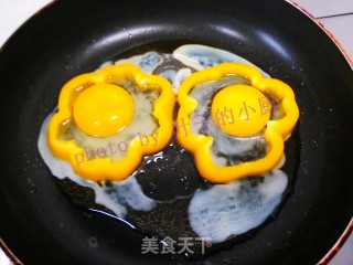 太阳花煎鸡蛋的做法步骤：5