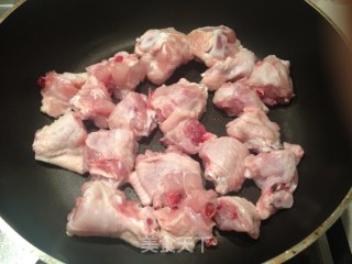 三鲜鸡煲的做法步骤：1