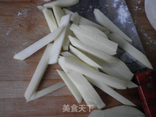 炸薯条的做法步骤：1