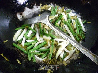 雪菜茭白炒带豆的做法步骤：14