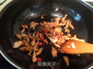 家常味道最亲切------肉丝炒豇豆的做法步骤：4