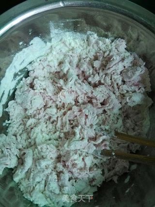 粉色蝶面的做法步骤：2