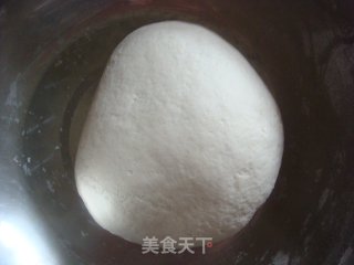 猪肉韭菜水饺的做法步骤：1