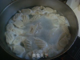 猪肉韭菜水饺的做法步骤：17