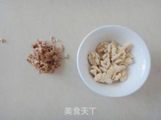 核桃香煸苦瓜的做法步骤：1