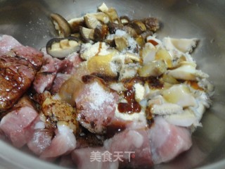 鲍鱼粽子 锡纸包的做法步骤：2