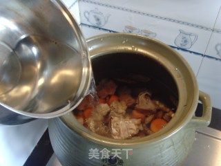 【牛蒡煲猪骨】的做法步骤：6