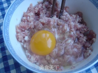 干炸啤酒丸子的做法步骤：2