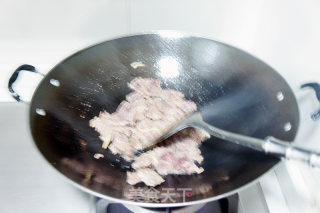 彩椒炒牛肉的做法步骤：3