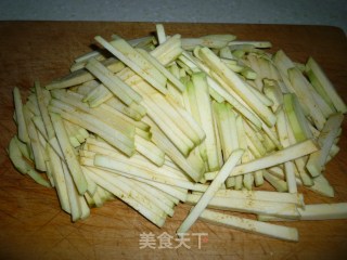 尖椒茄子的做法步骤：1